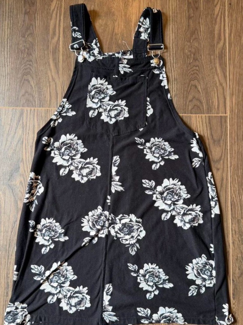 eye candy Black and White Floral Jumper